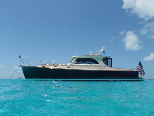 Hinckley Talaria 44 Motor Yacht - main image