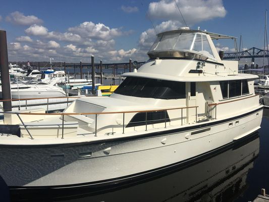 Hatteras MOTOR-YACHT-EXTENDED-DECK - main image
