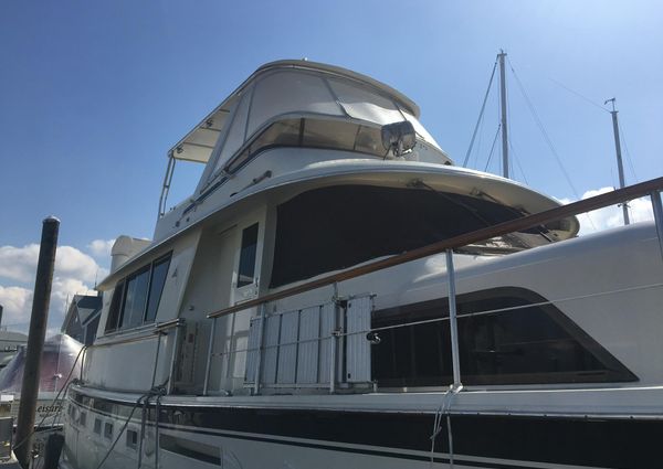 Hatteras MOTOR-YACHT-EXTENDED-DECK image