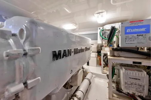 Viking 50 Convertible image