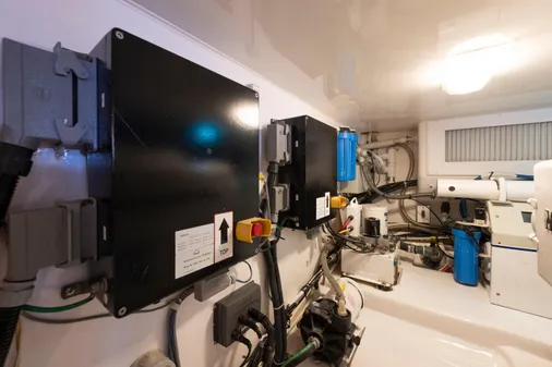 Viking 50 Convertible image