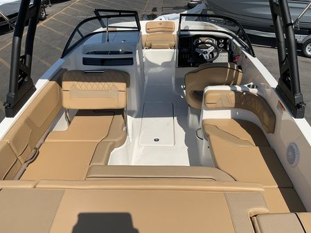 Bayliner VR6-BOWRIDER-I-O image