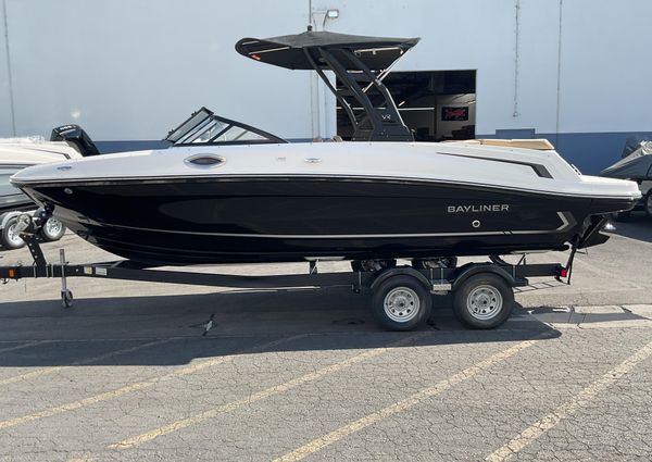 Bayliner VR6-BOWRIDER-I-O image