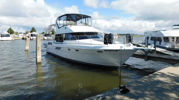 Bayliner 4387 Motor Yacht