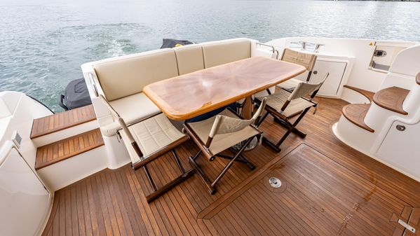 Azimut 58 Flybridge image