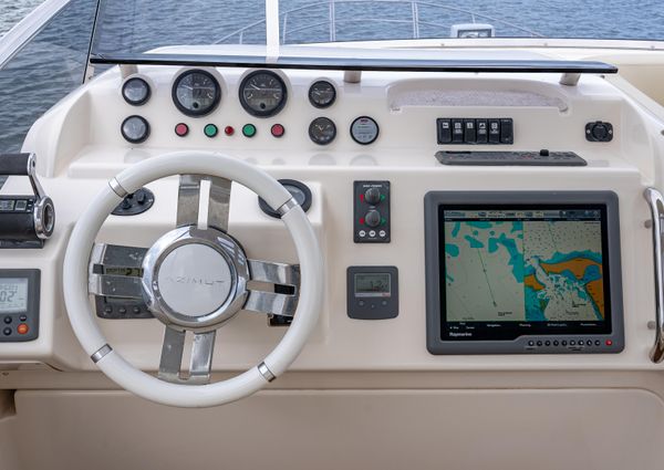 Azimut 58 Flybridge image