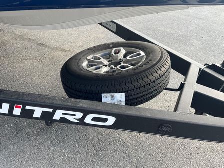 Nitro Z17 image
