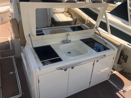 Chris-Craft Catalina 34 image