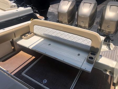 Chris-Craft Catalina 34 image