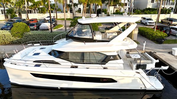 Aquila 44