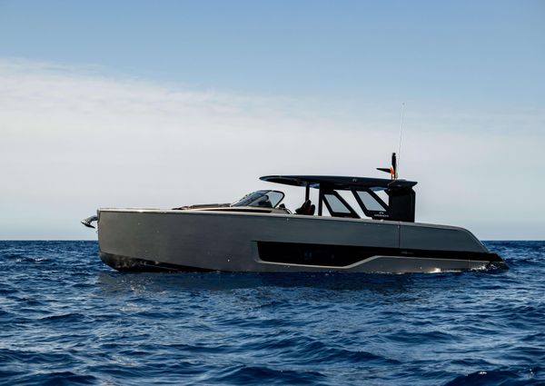 Cranchi A46 Luxury Tender image