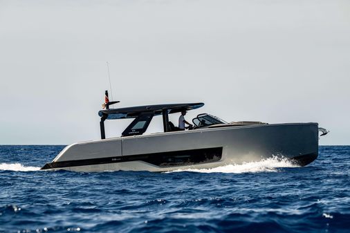 Cranchi A46 Luxury Tender image