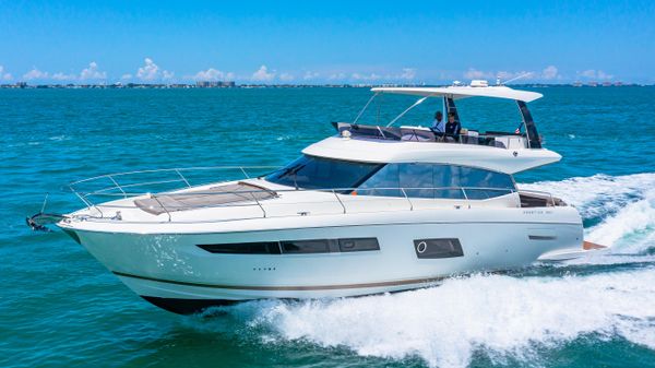 Prestige 560