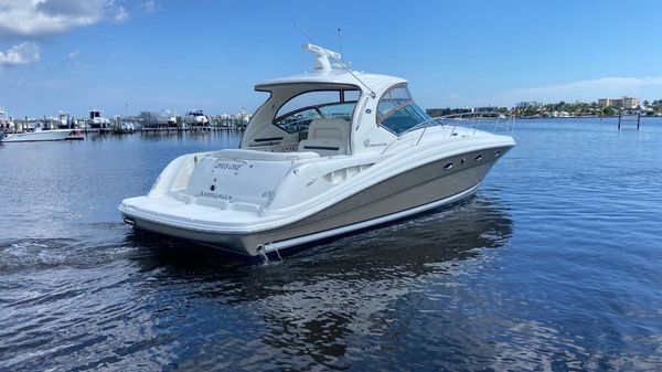 Sea Ray 420 Sundancer 