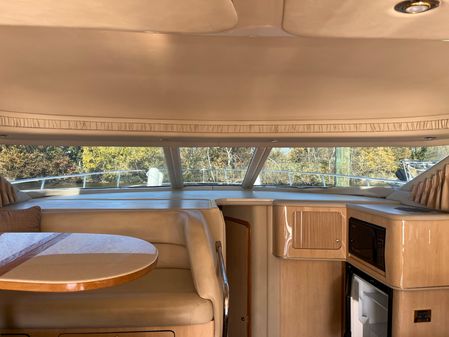 Sea Ray Sedan Bridge image