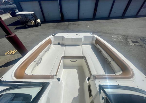 Bayliner DX-2200 image