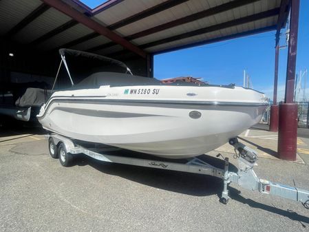 Bayliner DX-2200 image