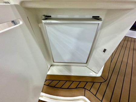 Sea Ray 340 Sundancer image