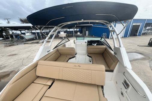 Sea Ray SDX 250 Outboard image