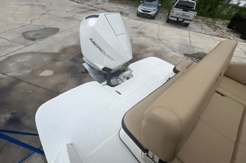 Sea Ray SDX 250 Outboard image