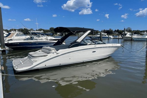 Sea Ray 270 SDX - main image