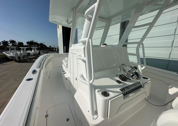 Invincible 33-CATAMARAN image