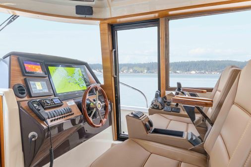 Ranger Tugs 43 Command Bridge image