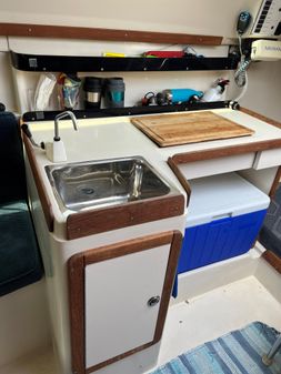 Catalina 250 image