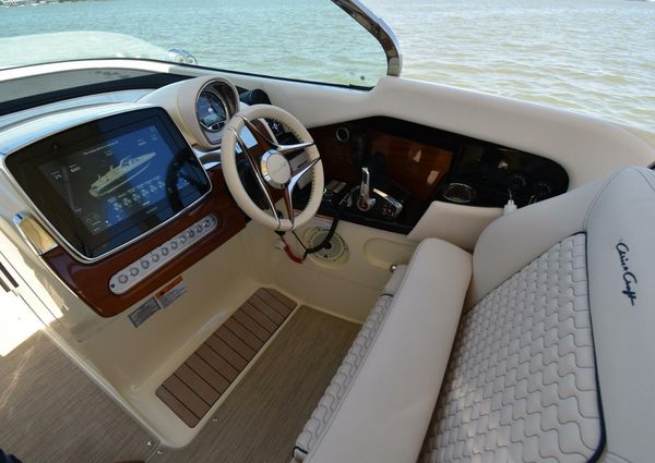 Chris-Craft Launch 31 GT image