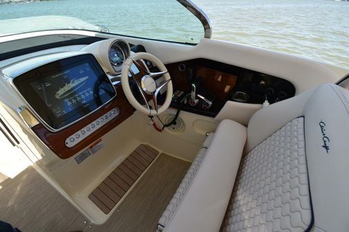 Chris-Craft Launch 31 GT image