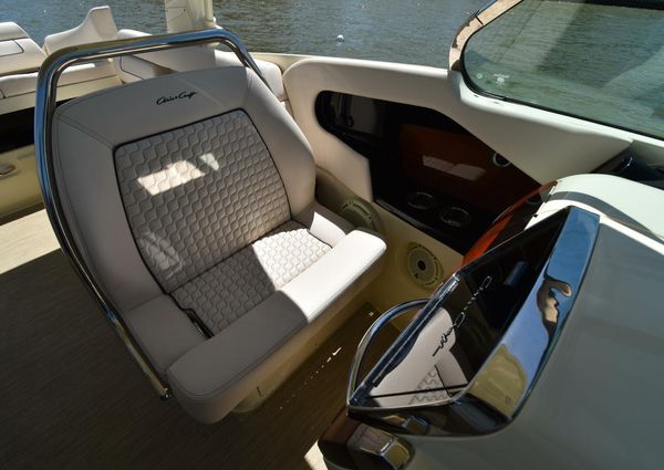 Chris-Craft Launch 31 GT image