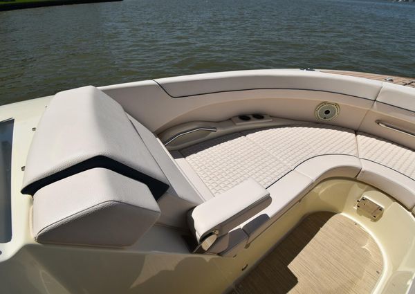 Chris-Craft Launch 31 GT image