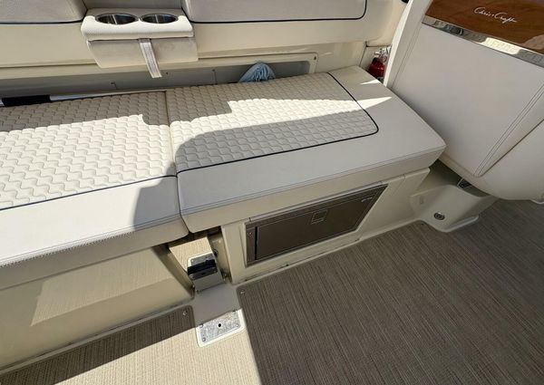 Chris-Craft Launch 31 GT image