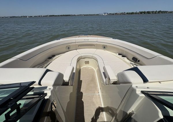 Chris-Craft Launch 31 GT image