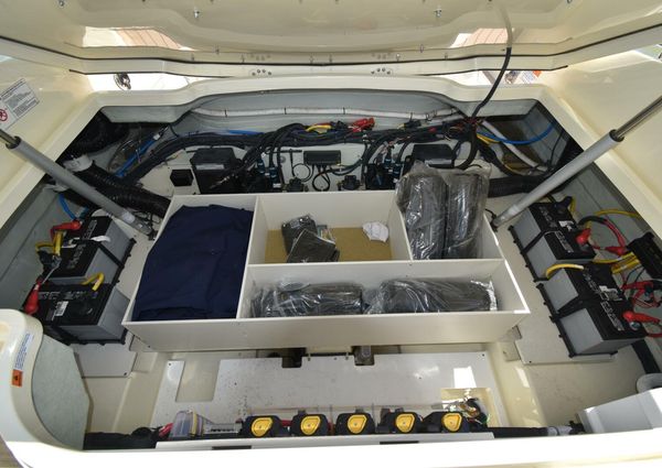 Chris-Craft Launch 31 GT image