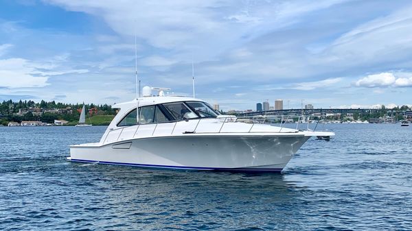 Cabo 44 Hardtop Express