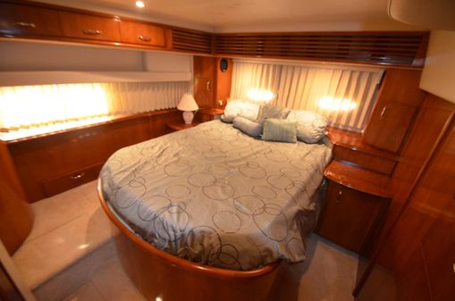 Carver 396 Motor Yacht image