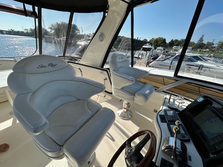 Sea Ray 420 Sedan Bridge image