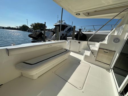 Sea Ray 420 Sedan Bridge image