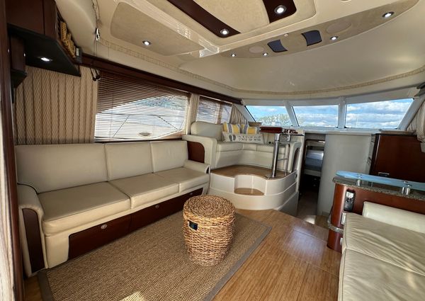 Sea Ray 420 Sedan Bridge image