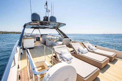 Ferretti-yachts 920 image