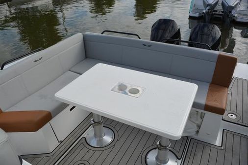 Beneteau FLYER-9-SUNDECK image
