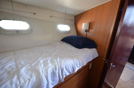 Hatteras 41 Double Cabin MY image