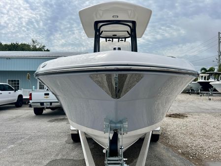 Robalo R222 image