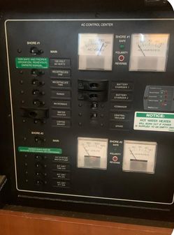 Carver 41 Cockpit Motor Yacht image