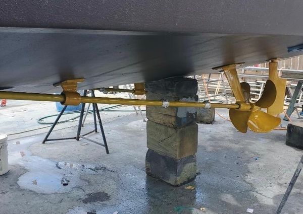 Carver 41 Cockpit Motor Yacht image