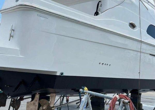 Carver 41 Cockpit Motor Yacht image