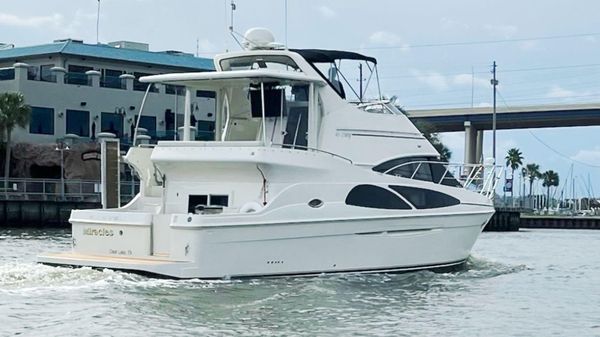 Carver 41 Cockpit Motor Yacht 