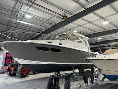 2018 Pursuit 355 Offshore Sandusky Ohio Catawba Yacht Sales