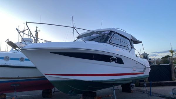 Beneteau Antares 8.80 OB 